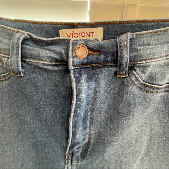 Vibrant Women's Denim Skinny Jeans - Picture 2 of 8